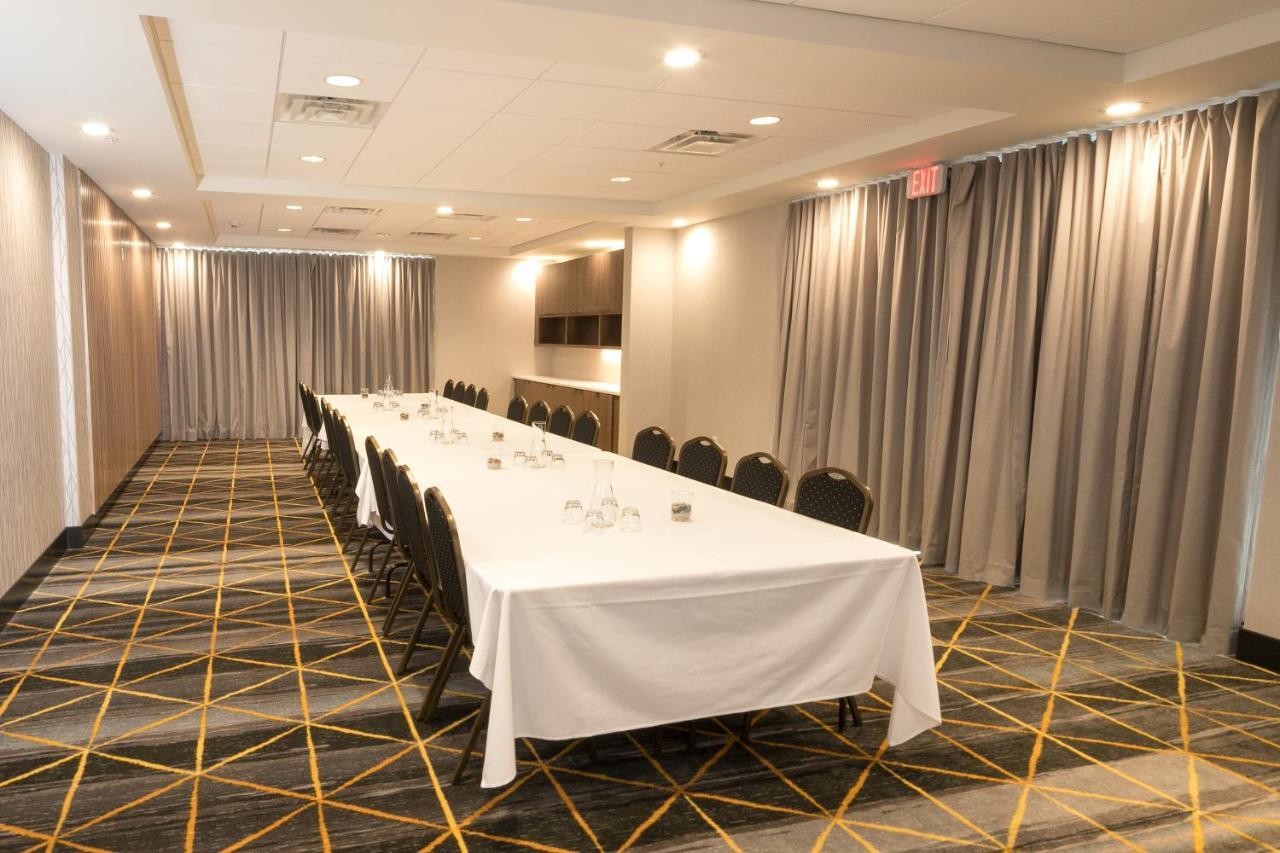 Holiday Inn & Suites Detroit - Troy By Ihg מראה חיצוני תמונה